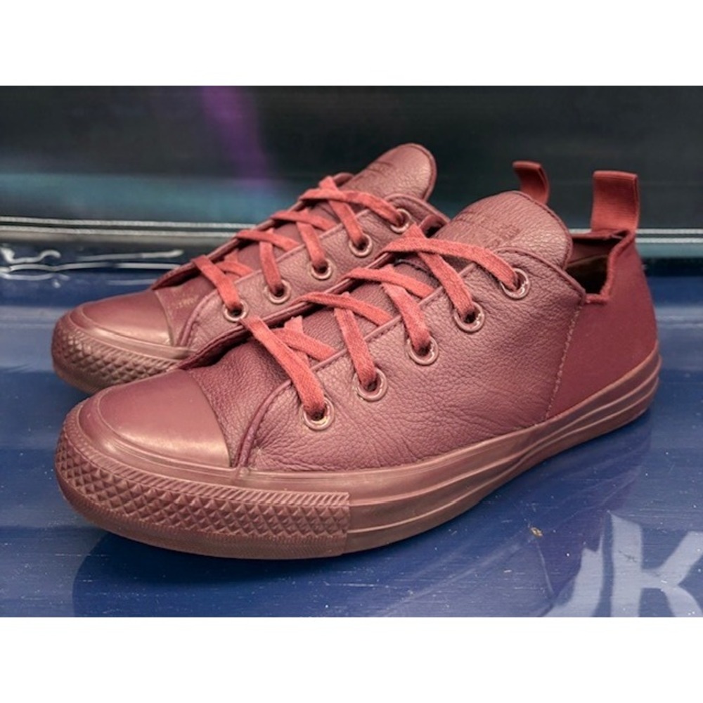 Converse Chuck Taylor Maroon Leather Stretch 553382C Womens sneakers size 7